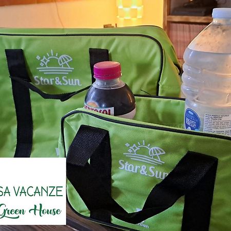 Casa Vacanze Green House تيراسيني المظهر الخارجي الصورة