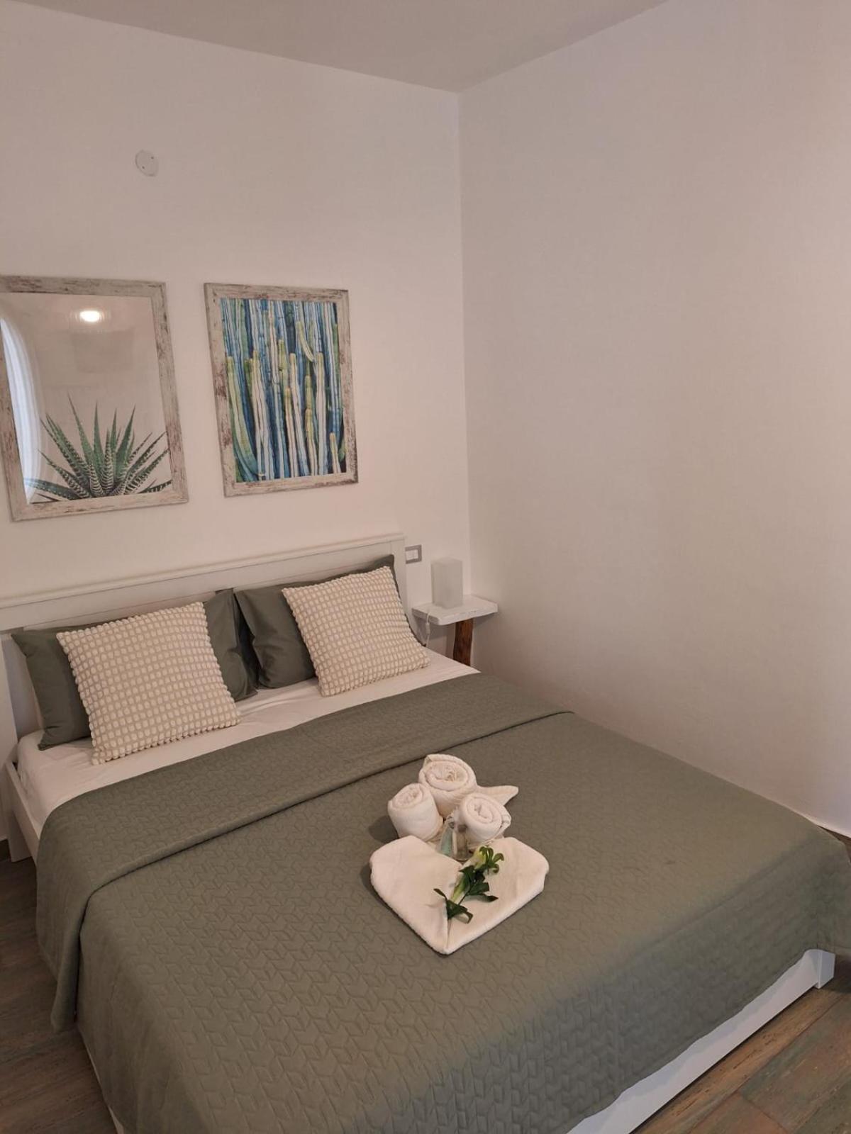 Casa Vacanze Green House تيراسيني المظهر الخارجي الصورة