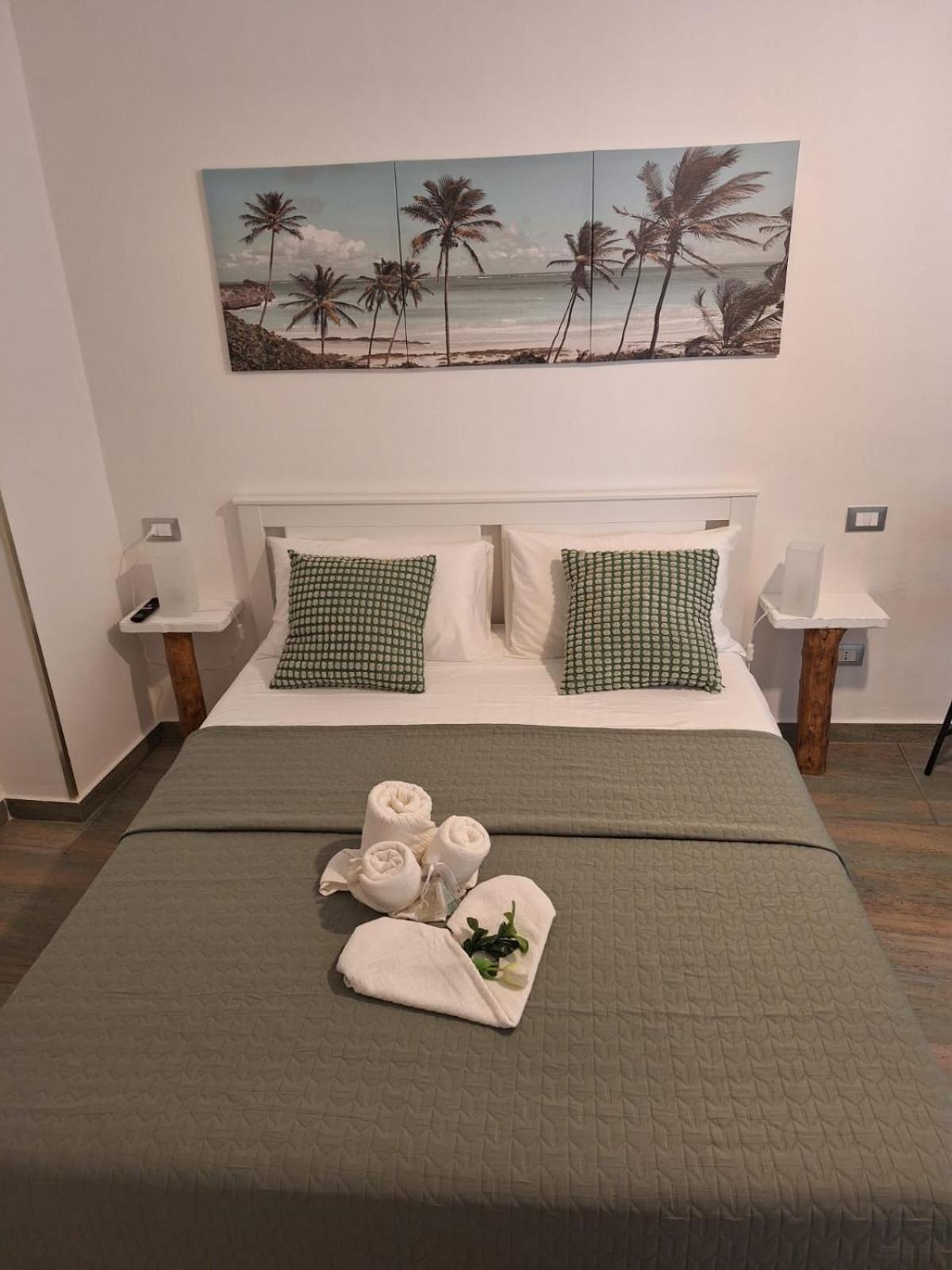 Casa Vacanze Green House تيراسيني المظهر الخارجي الصورة
