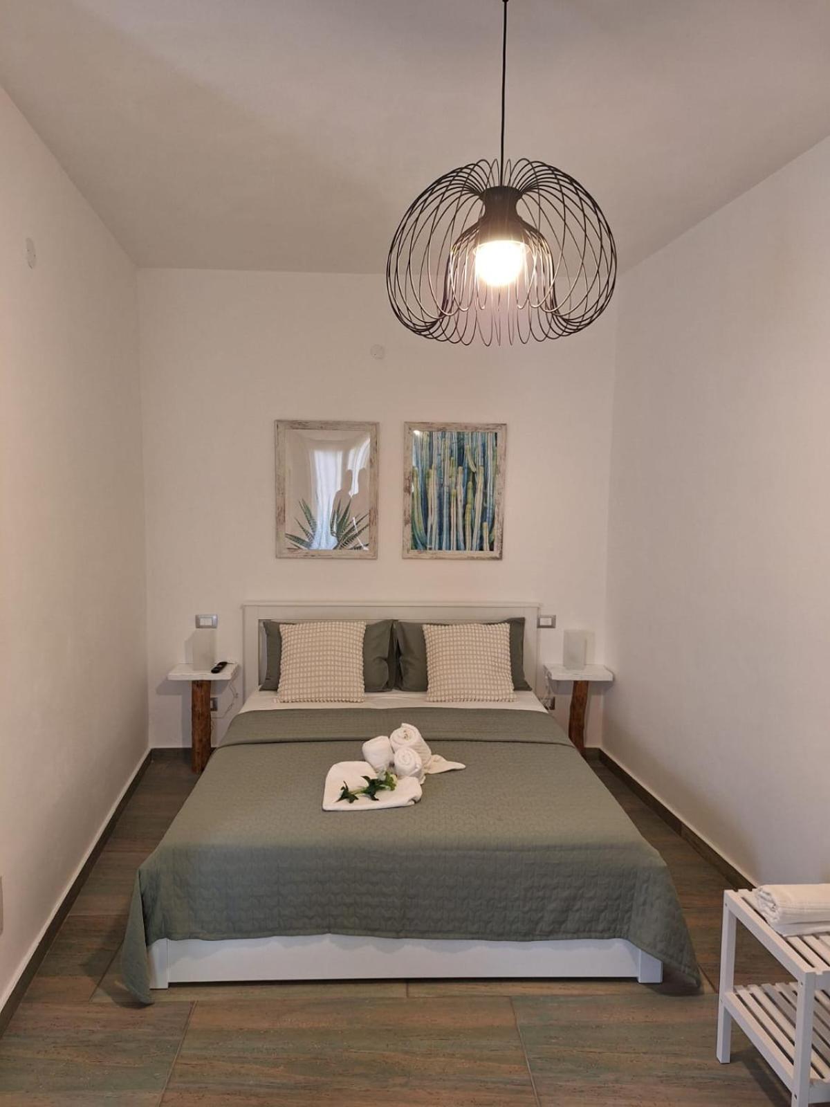 Casa Vacanze Green House تيراسيني المظهر الخارجي الصورة