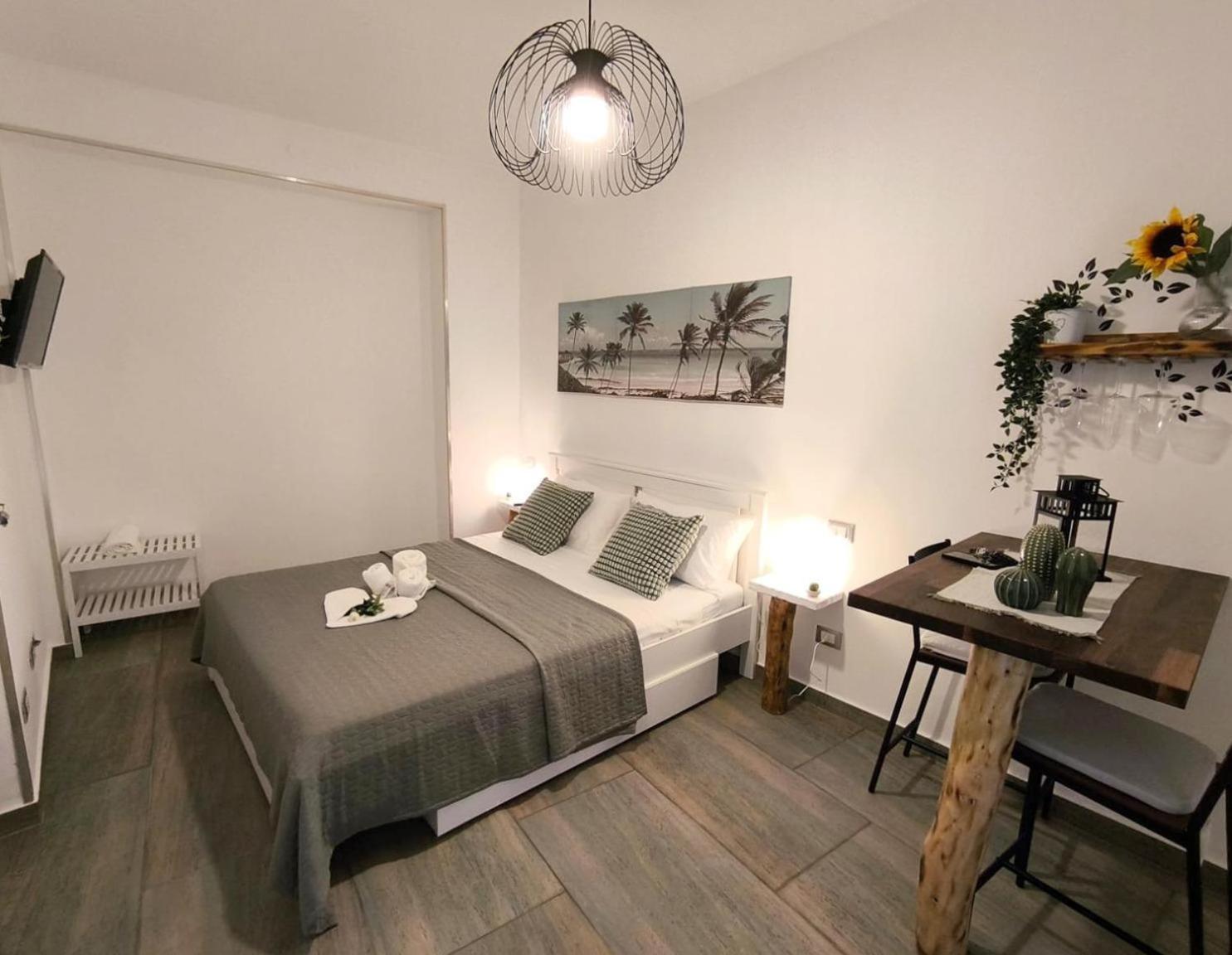 Casa Vacanze Green House تيراسيني المظهر الخارجي الصورة