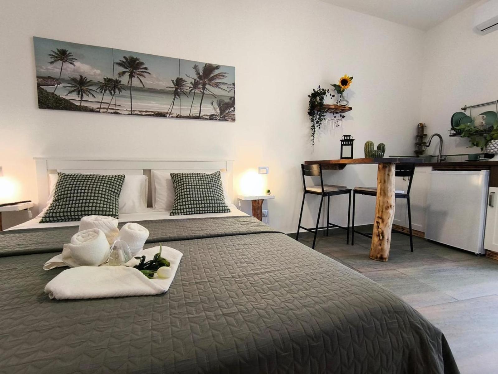 Casa Vacanze Green House تيراسيني المظهر الخارجي الصورة