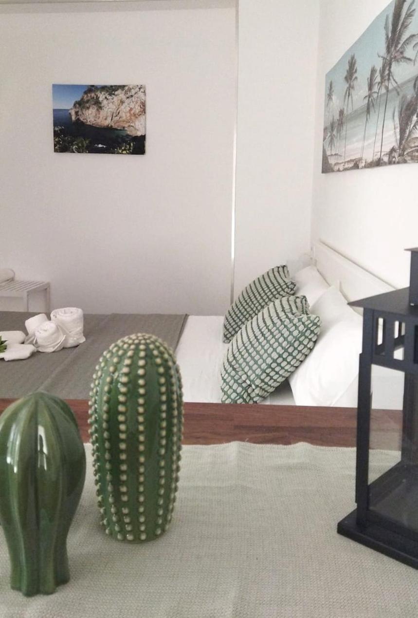Casa Vacanze Green House تيراسيني المظهر الخارجي الصورة