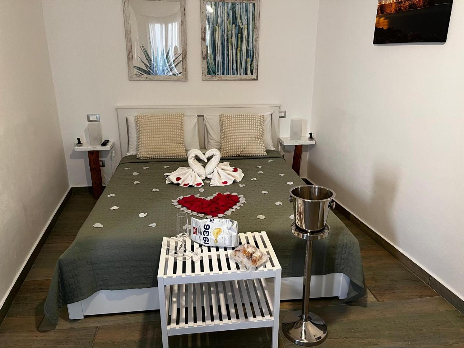 Casa Vacanze Green House تيراسيني المظهر الخارجي الصورة